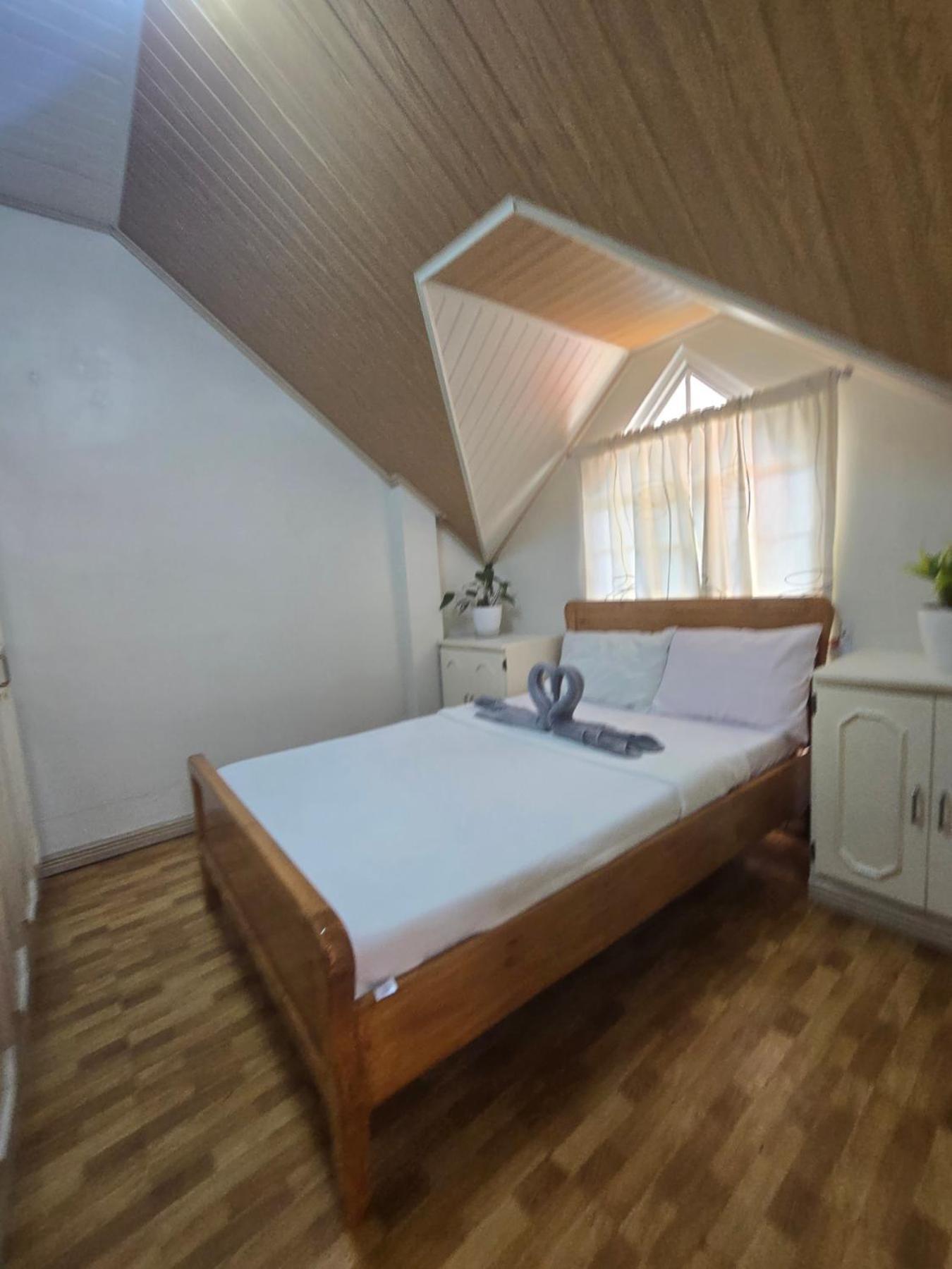 35 Amistad Guesthouse Baguio City Eksteriør billede